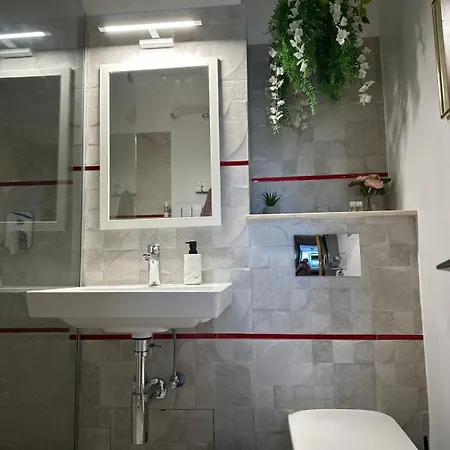 Valuri Si Nisip *